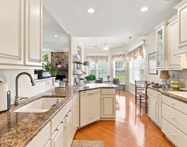 102 Villa Drive - Photo Thumbnail 18