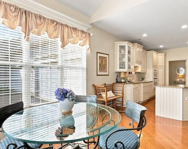 102 Villa Drive - Photo Thumbnail 20