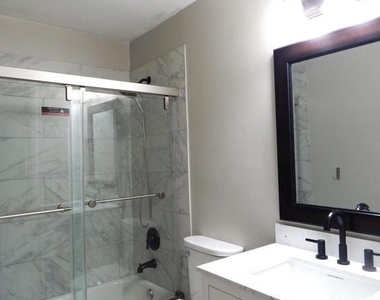 2401 Ravens Crest Drive - Photo Thumbnail 12