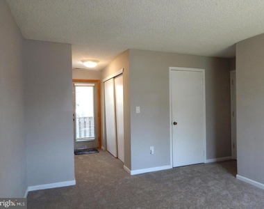 2401 Ravens Crest Drive - Photo Thumbnail 11
