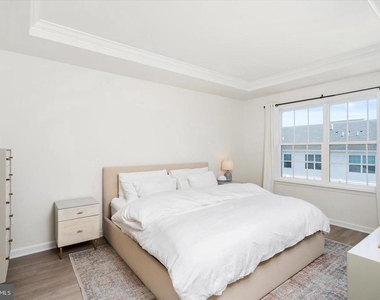 3327 Poplar Place - Photo Thumbnail 13