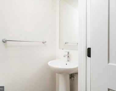 3327 Poplar Place - Photo Thumbnail 10