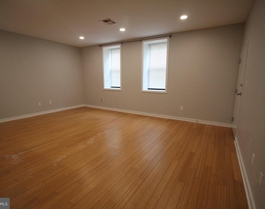 20 Swan Street - Photo Thumbnail 16