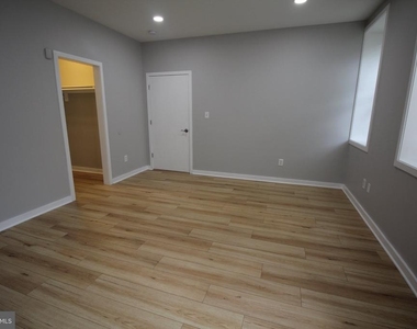 20 Swan Street - Photo Thumbnail 13