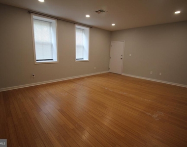 20 Swan Street - Photo Thumbnail 2