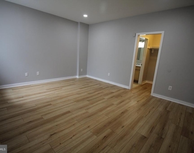 20 Swan Street - Photo Thumbnail 15
