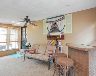 100 Kennedy Boulevard - Photo Thumbnail 26
