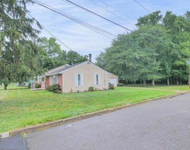 100 Kennedy Boulevard - Photo Thumbnail 31