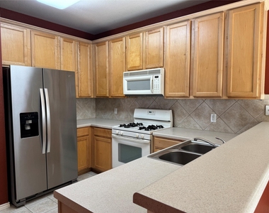 1900 Scofield Ridge Pkwy - Photo Thumbnail 13