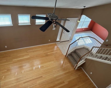 1900 Scofield Ridge Pkwy - Photo Thumbnail 4