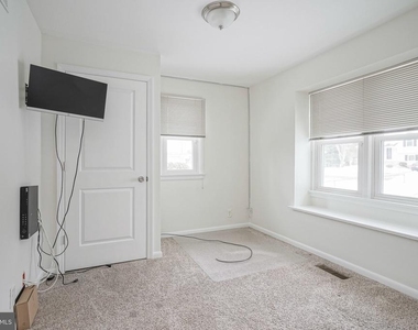 20 E Landing Road - Photo Thumbnail 15