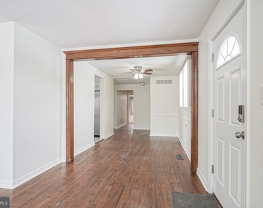 20 E Landing Road - Photo Thumbnail 3