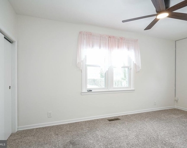 20 E Landing Road - Photo Thumbnail 12
