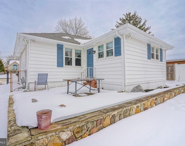 20 E Landing Road - Photo Thumbnail 29