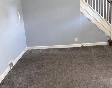 2248 Hollinshed Avenue - Photo Thumbnail 23