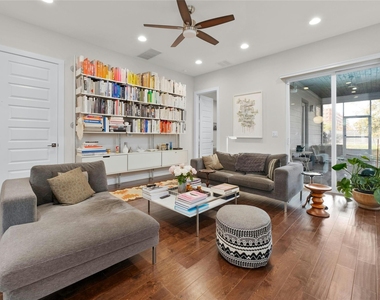 1100 Saucedo St - Photo Thumbnail 2