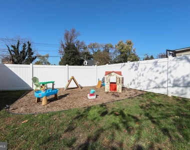 521 5th Avenue - Photo Thumbnail 26