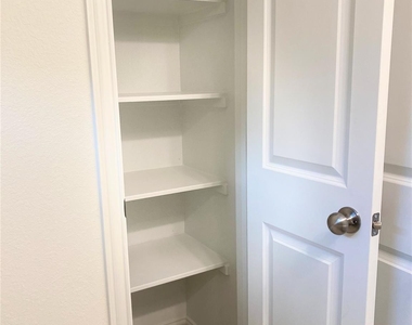 1309 Terrace View Dr - Photo Thumbnail 8