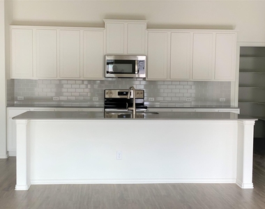 1309 Terrace View Dr - Photo Thumbnail 7
