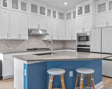 236 Diamondback Dr - Photo Thumbnail 2