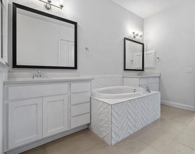 236 Diamondback Dr - Photo Thumbnail 7