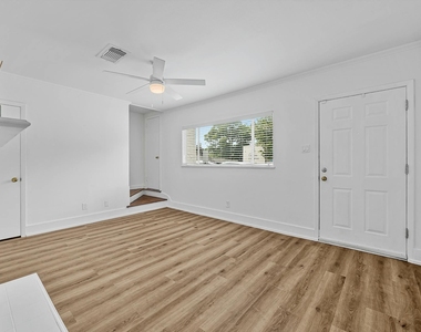 2401 Winsted Ln - Photo Thumbnail 3