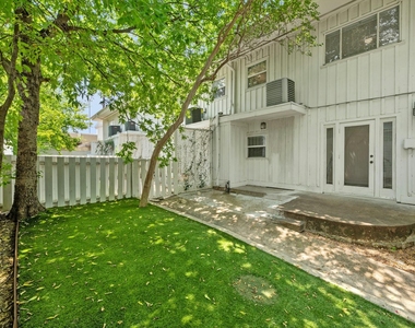 2401 Winsted Ln - Photo Thumbnail 19