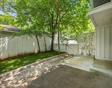 2401 Winsted Ln - Photo Thumbnail 20