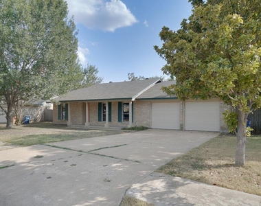 10110 Aspen St - Photo Thumbnail 1
