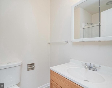 302 Kelly Cove - Photo Thumbnail 13