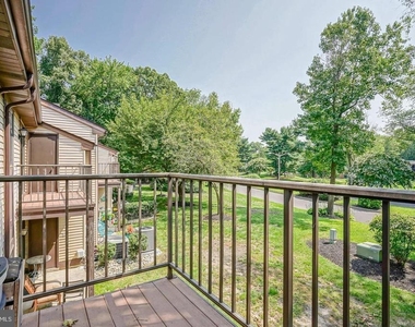 302 Kelly Cove - Photo Thumbnail 4