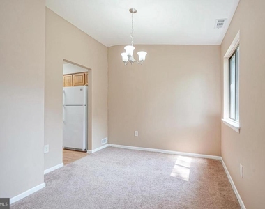 302 Kelly Cove - Photo Thumbnail 7