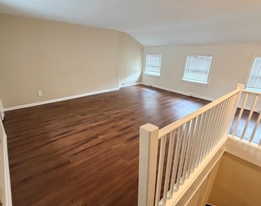 127 E Union Street - Photo Thumbnail 22