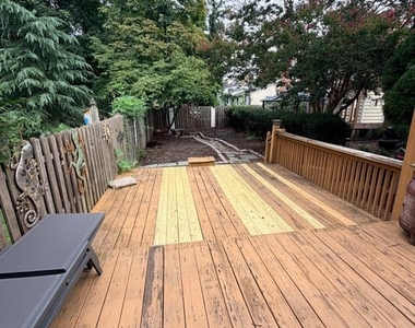 127 E Union Street - Photo Thumbnail 24