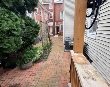 127 E Union Street - Photo Thumbnail 25