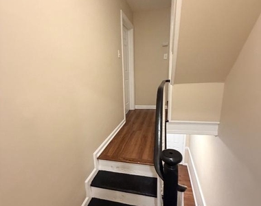 127 E Union Street - Photo Thumbnail 20