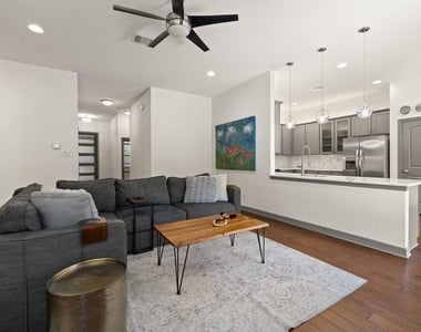 338 Coventry Rd - Photo Thumbnail 4