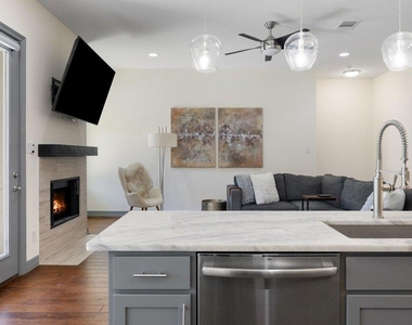 338 Coventry Rd - Photo Thumbnail 8