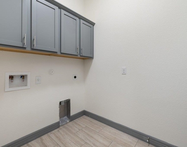 338 Coventry Rd - Photo Thumbnail 18