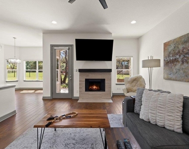 338 Coventry Rd - Photo Thumbnail 3