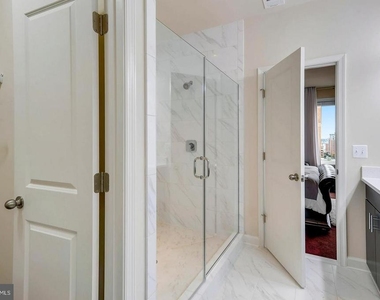 520 Harborview Drive - Photo Thumbnail 19
