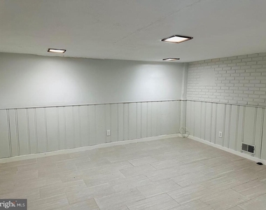 2500 Lake Avenue - Photo Thumbnail 18