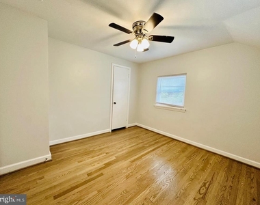 2500 Lake Avenue - Photo Thumbnail 16