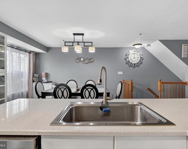 3818 Early Glow Lane - Photo Thumbnail 17
