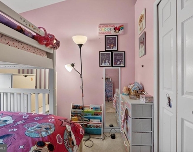 3818 Early Glow Lane - Photo Thumbnail 32