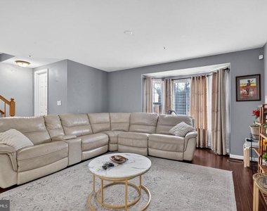 3818 Early Glow Lane - Photo Thumbnail 13