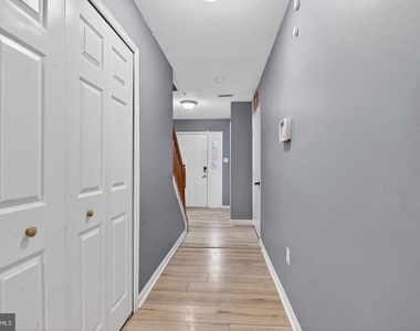 3818 Early Glow Lane - Photo Thumbnail 8