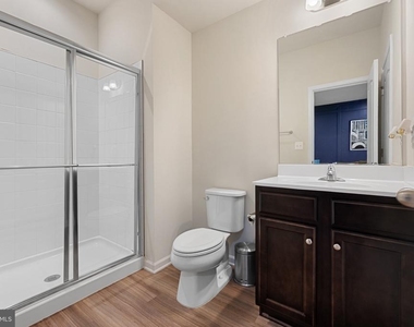 4922 Vista Glen Lane - Photo Thumbnail 12