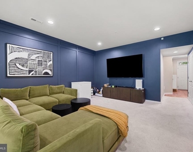 4922 Vista Glen Lane - Photo Thumbnail 13