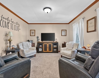 8805 Rosanne Court - Photo Thumbnail 8
